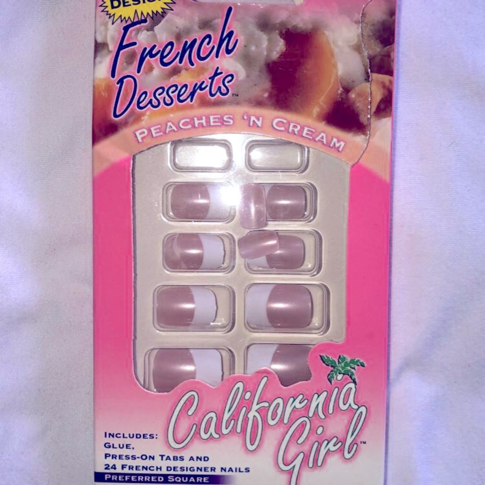 California French nails 💕